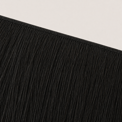Flache Butterfly-Weft-Naht der Stessia Extensions in Farbe #1A Naturschwarz