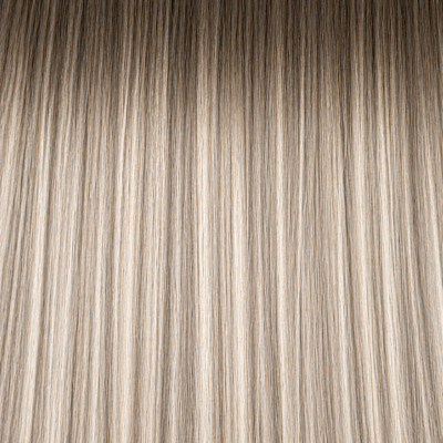 Nahaufnahme der Remy-Echthaarstruktur in Farbe #7A/613/18A Balayage